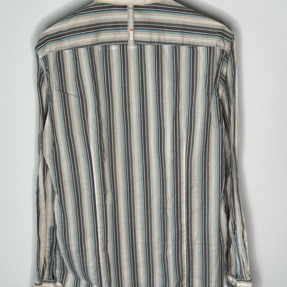 Hugo Boss Brown and Blue Casual Button Down Shirt - Picture 6 of 9